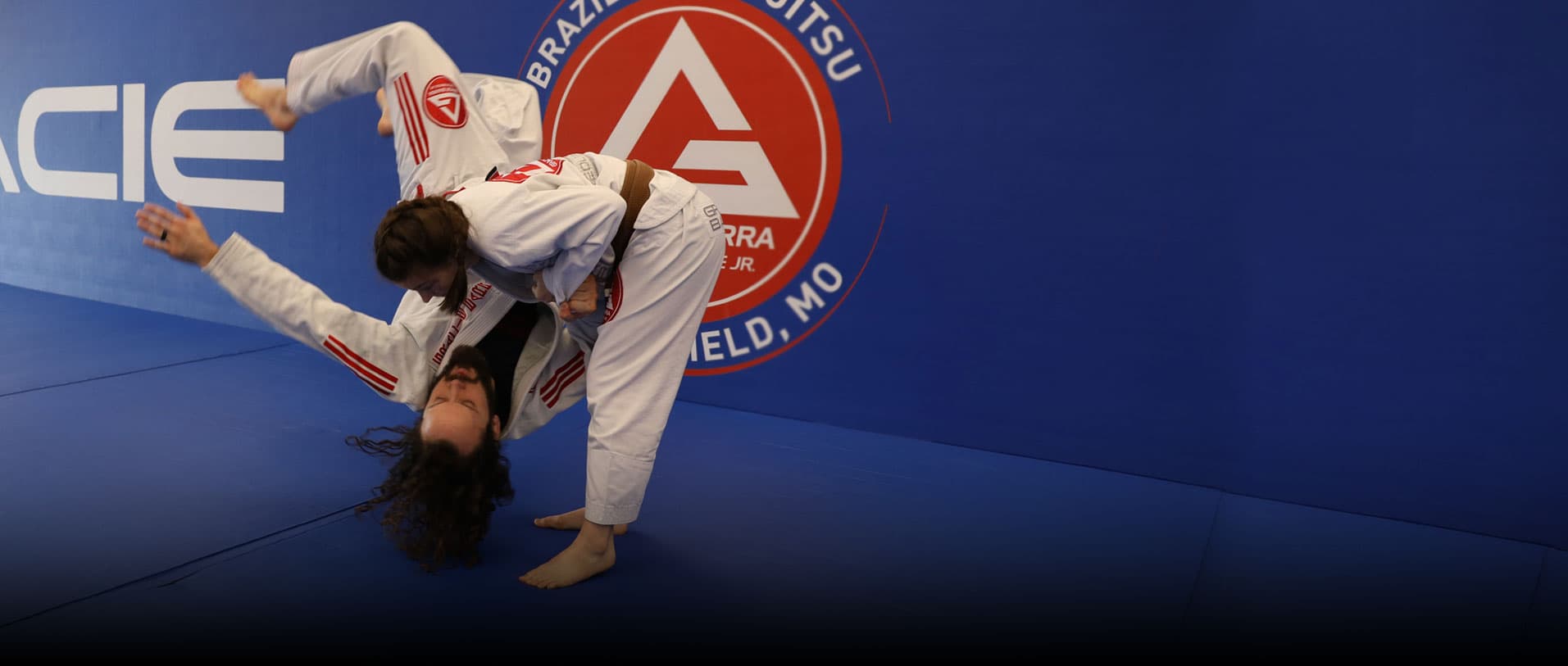 Gracie Barra O'Fallon logo