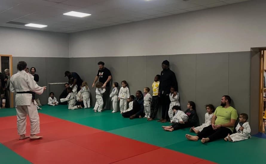 Main image of Csm Fight Team