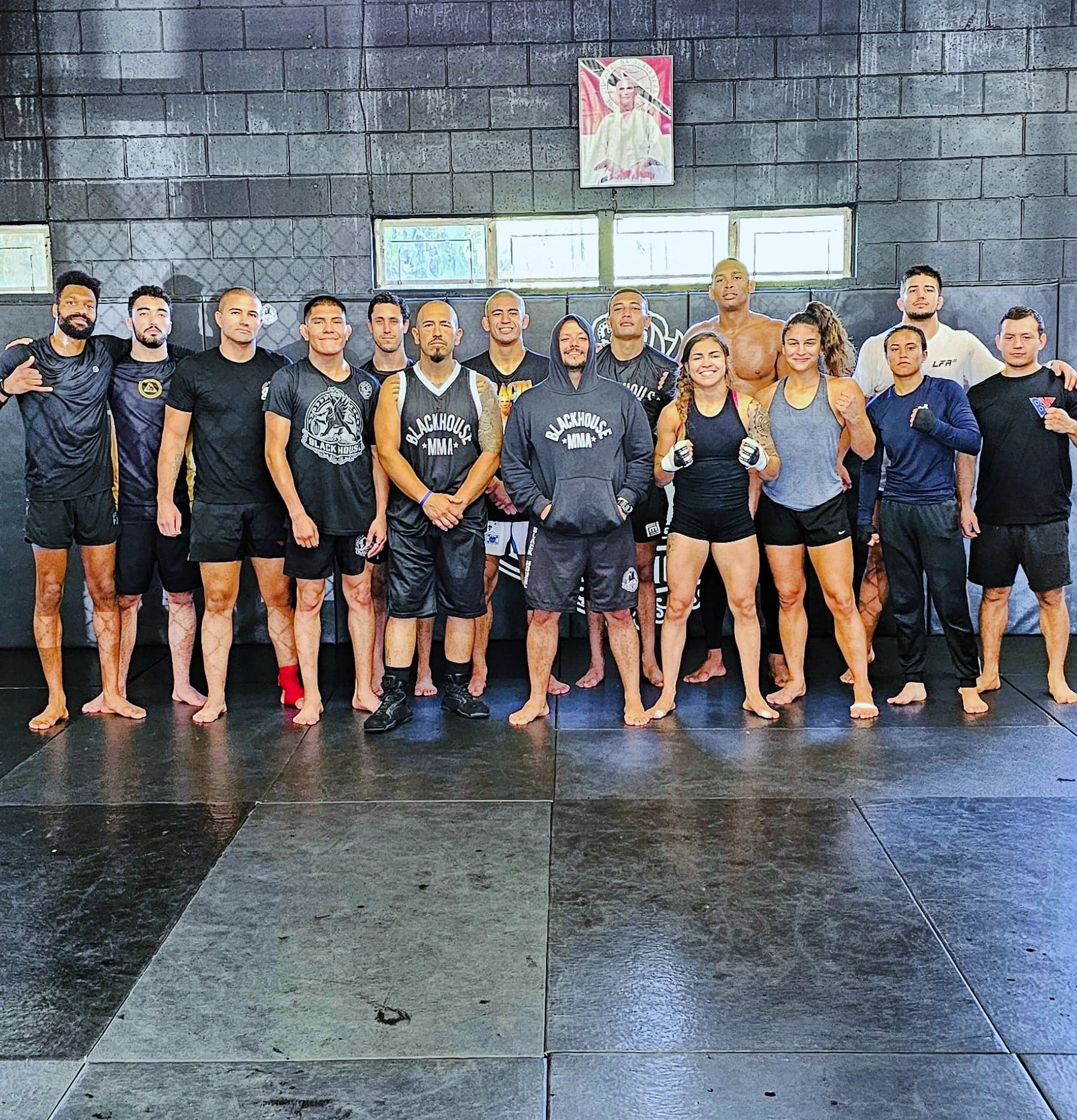 Black House MMA HQ logo