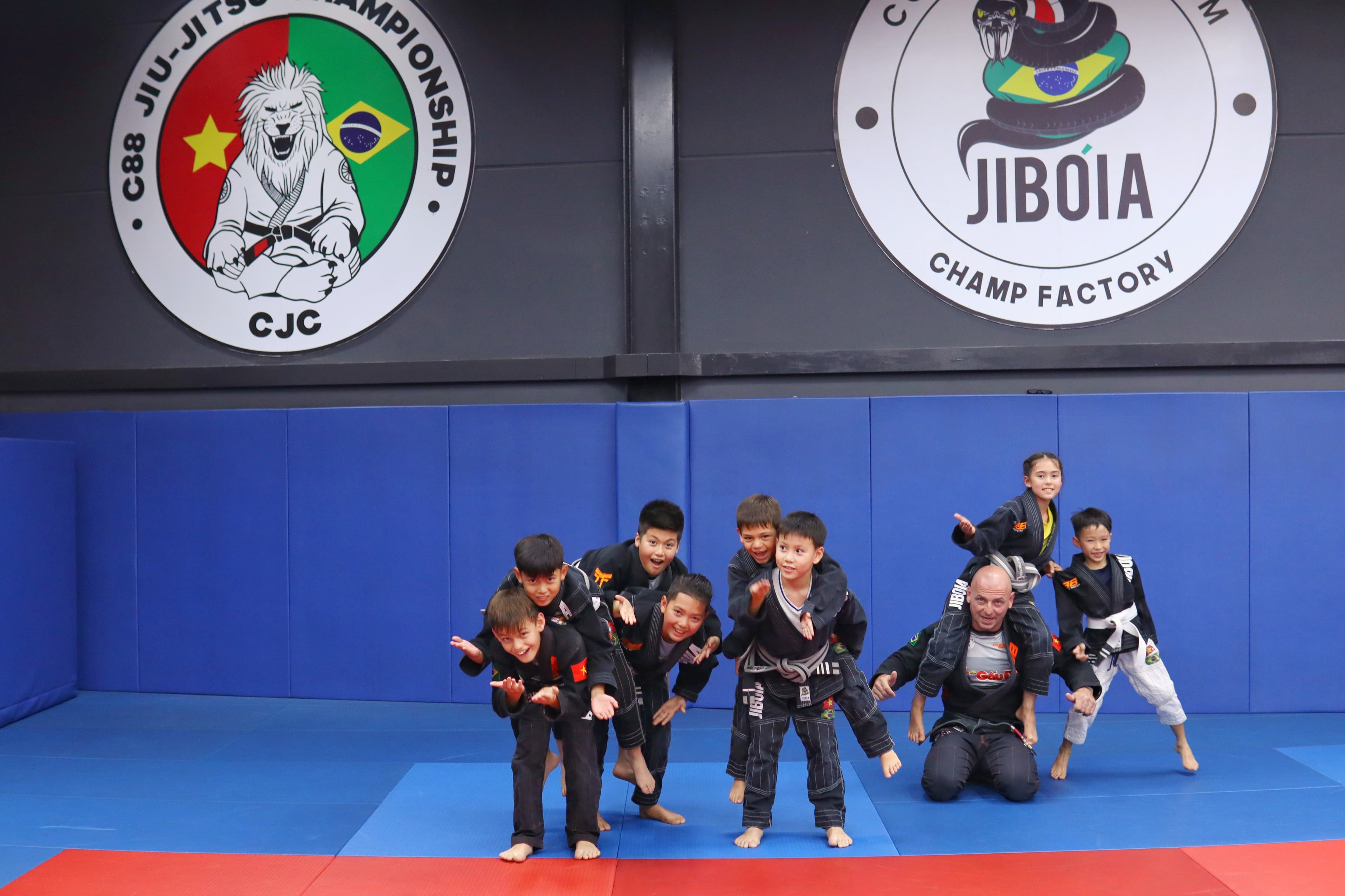 Jiboia C88 Martial Arts Fitness & Yoga logo