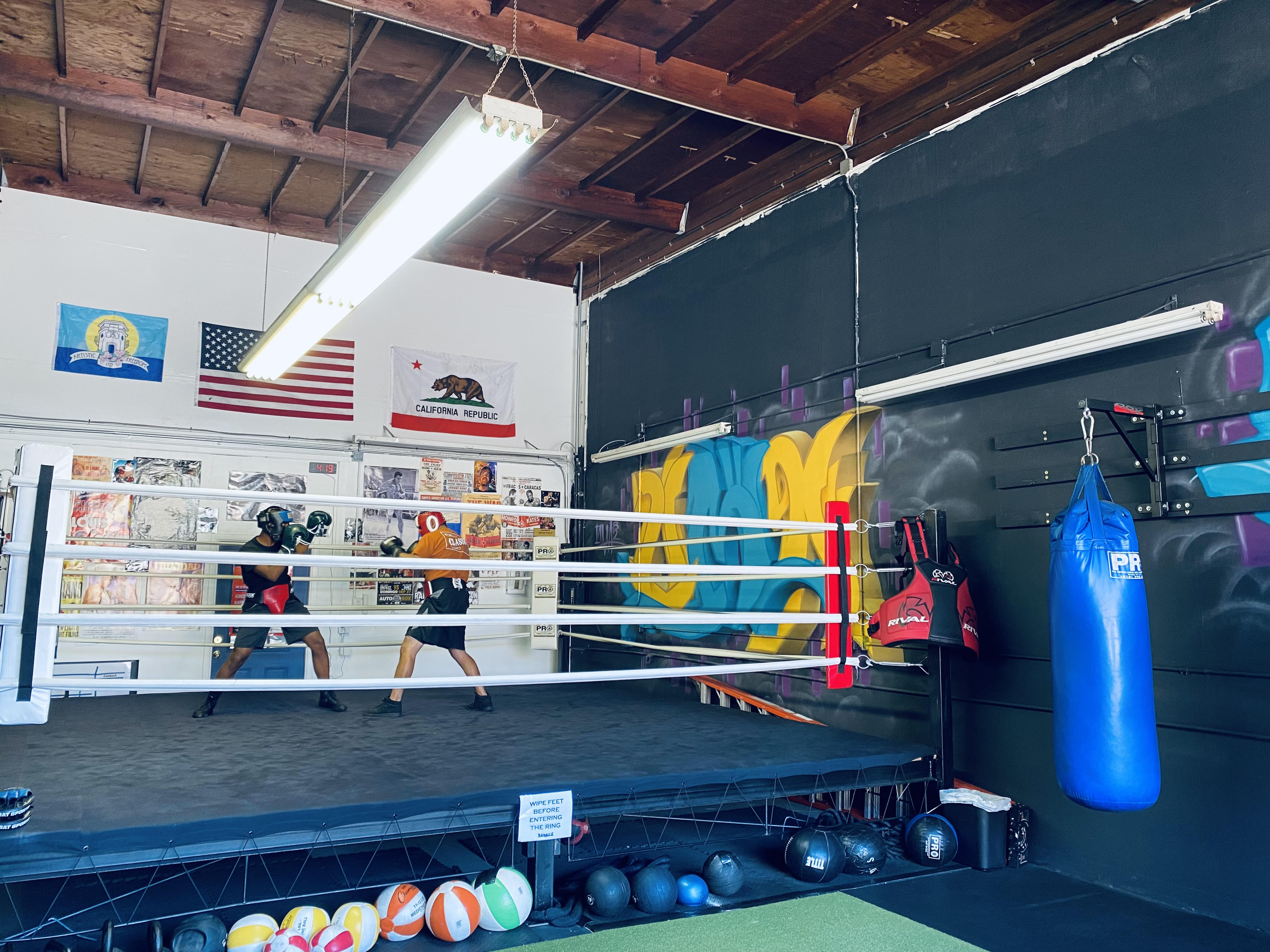 Bobby's Boxing Club logo