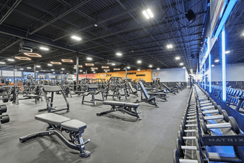 Main image of Crunch Fitness - Grand Prairie