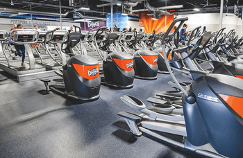 Main image of Crunch Fitness - West Babylon