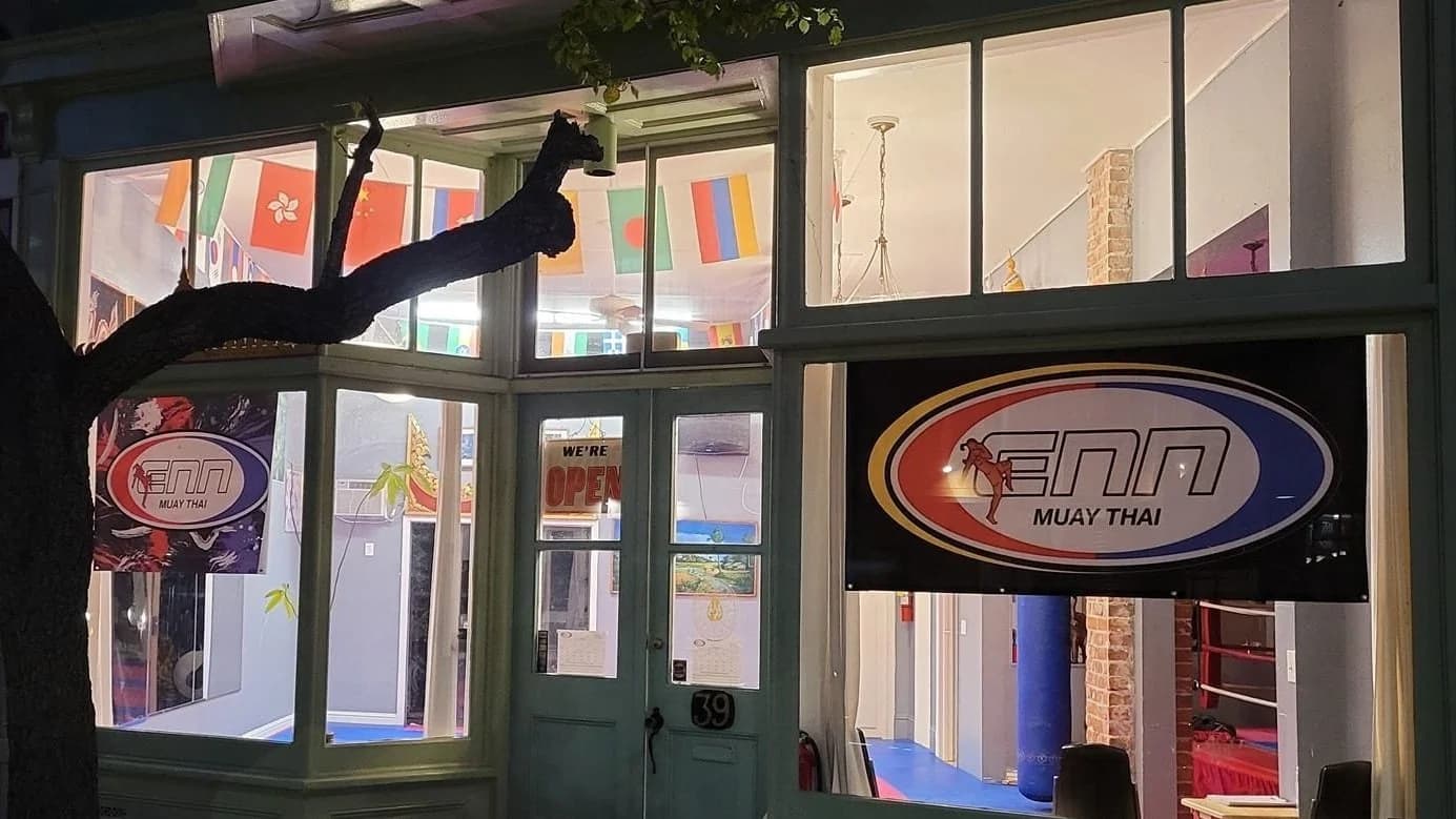 ENN MUAY THAI logo