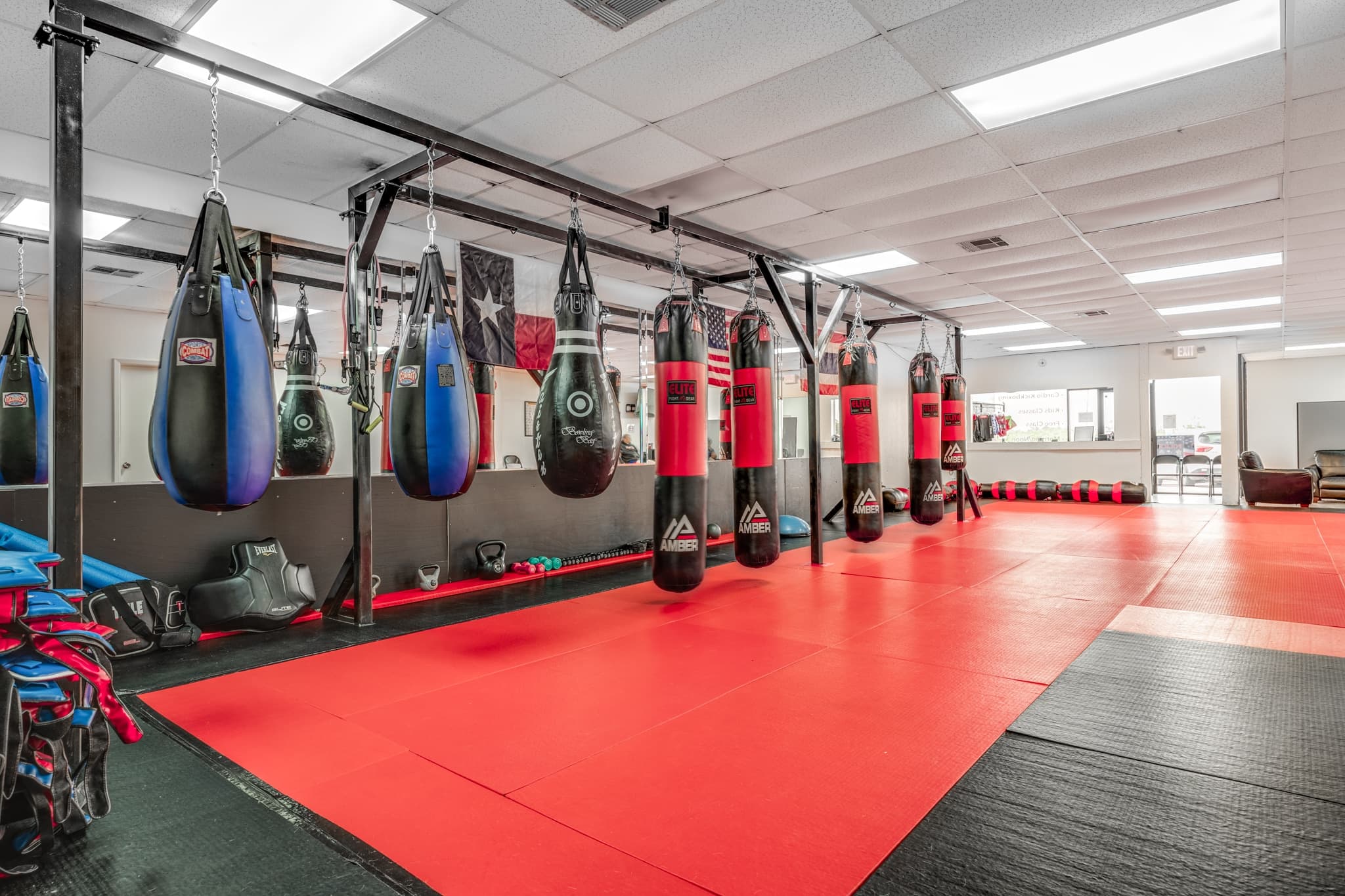 Texas Muay Thai & Kickboxing Academy logo